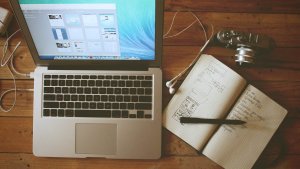 ケータイショップ 採用で苦労するか?育成で苦労するか?
